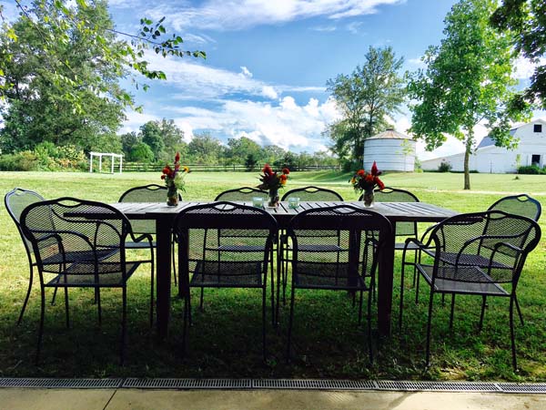 outdoor table and chairs - washington county guide
